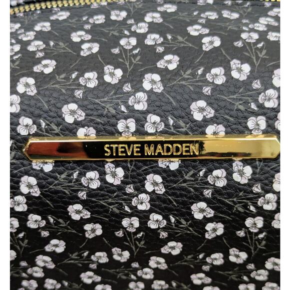 NEW Steve Madden Large Cosmetic Bag Black White Mini Floral Coated Quilted Lined - Picture 2 of 11